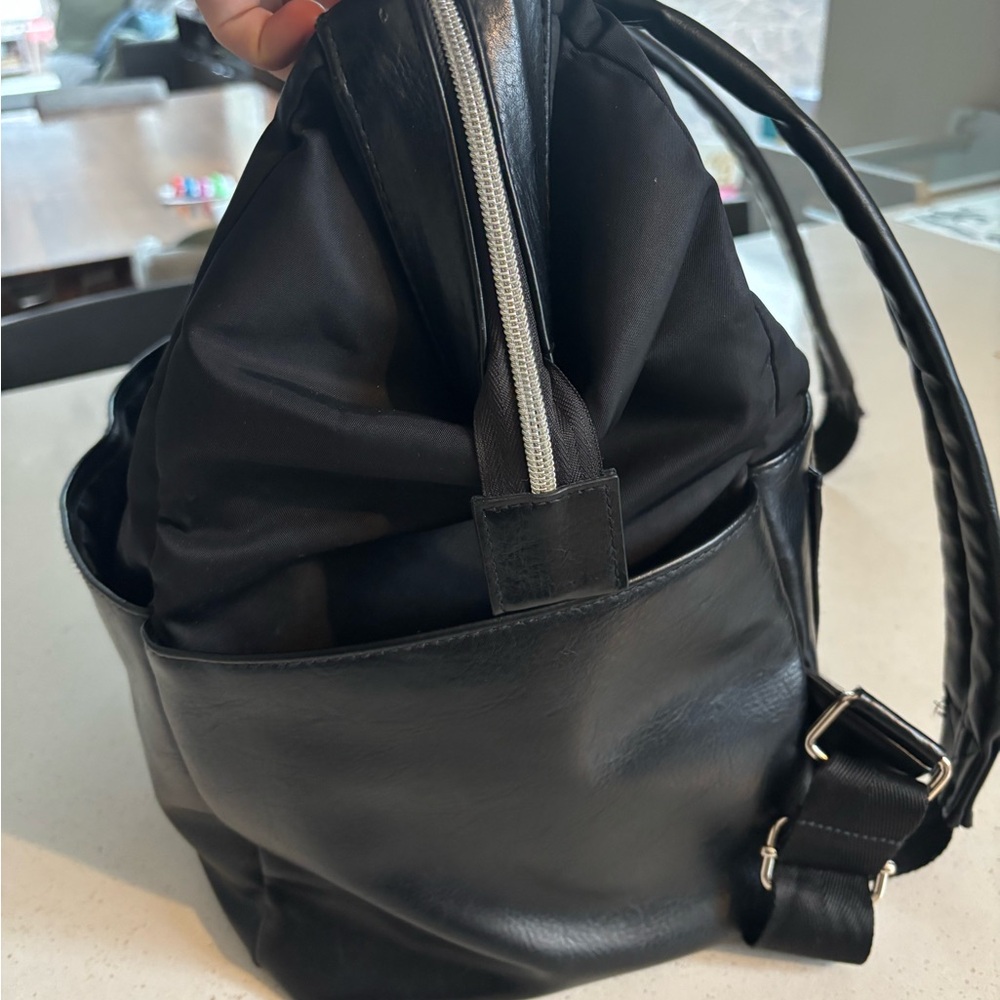 BEIS Diaper Bag Backpack- includes changing mat - image 3